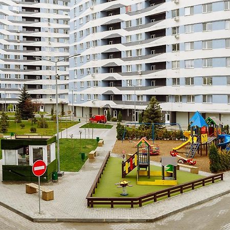 Apartament Confortabil In Centrul Orasului! Kisinyov Kültér fotó