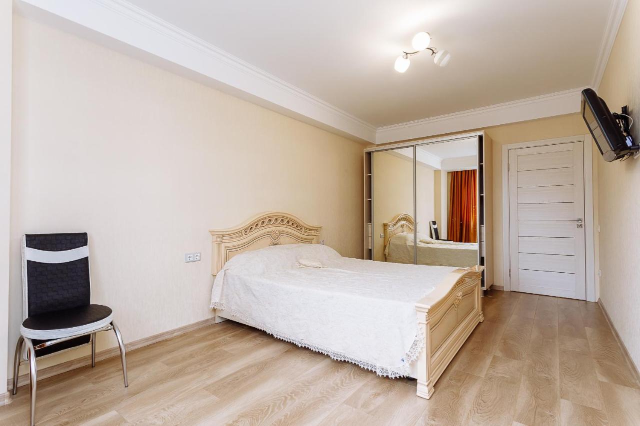 Apartament Confortabil In Centrul Orasului! Kisinyov Kültér fotó